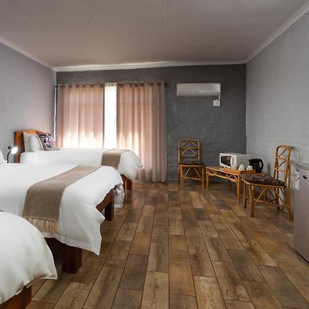 Merino Inn Hotel Colesberg Exterior photo