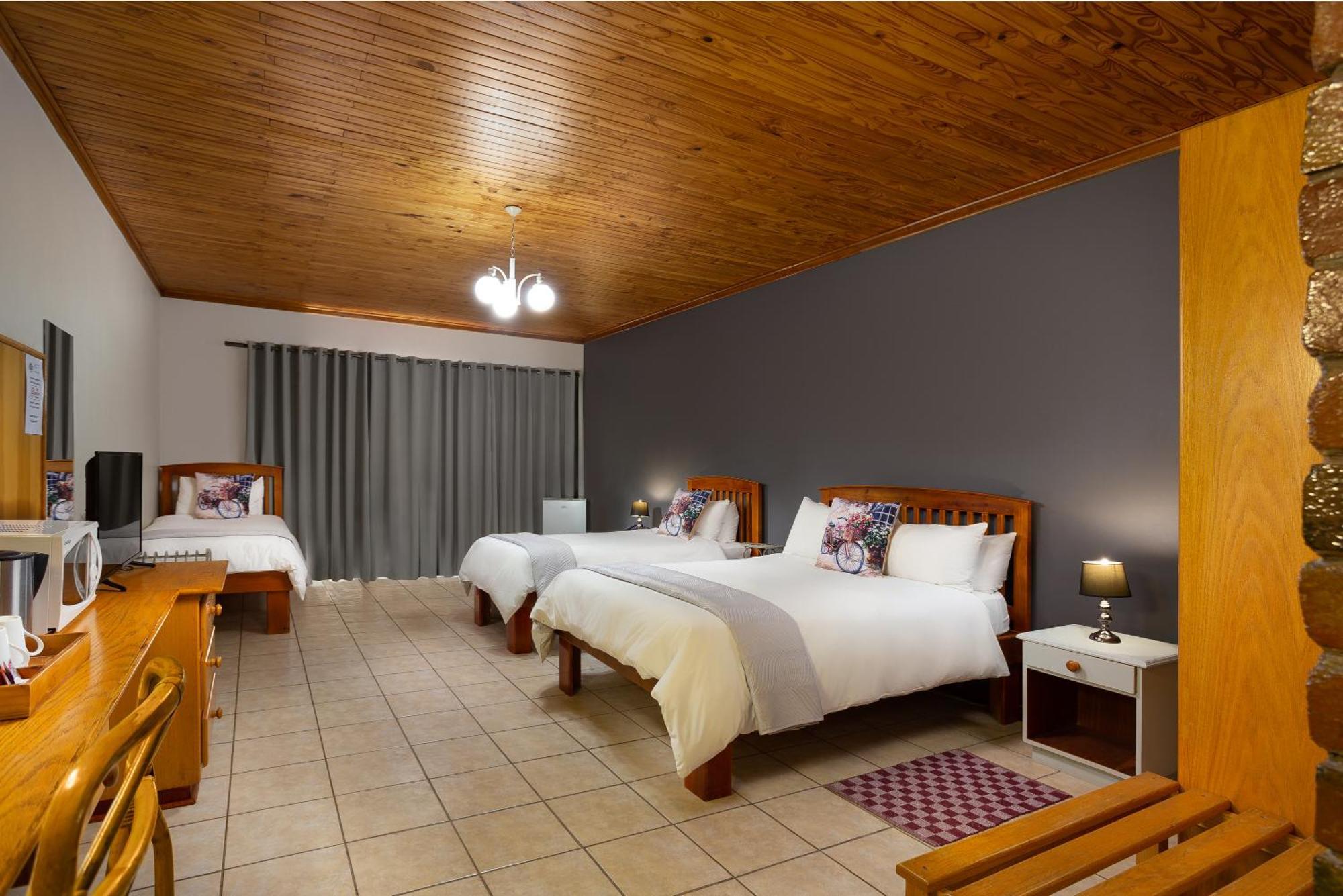 Merino Inn Hotel Colesberg Exterior photo